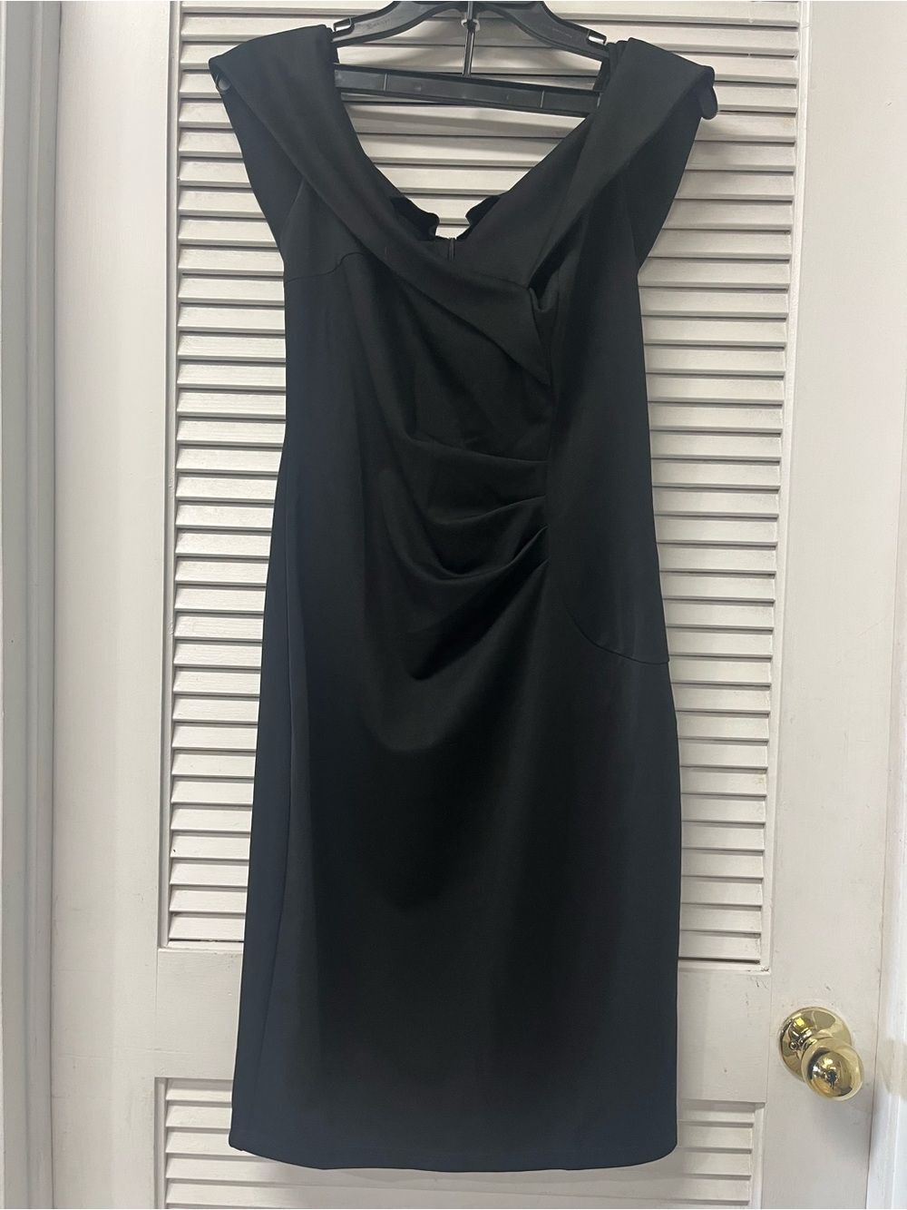 NWT✨Jasambac✨Sleek Black Draped Midi Dress✨M